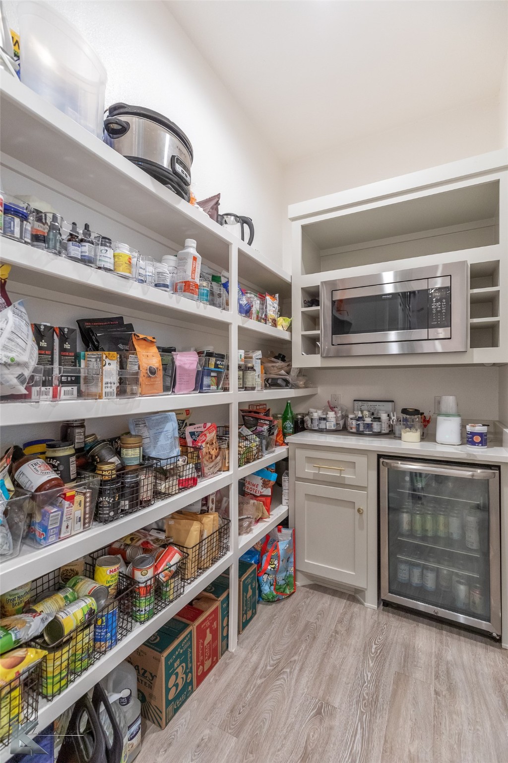 202 Spring Gap Avenue