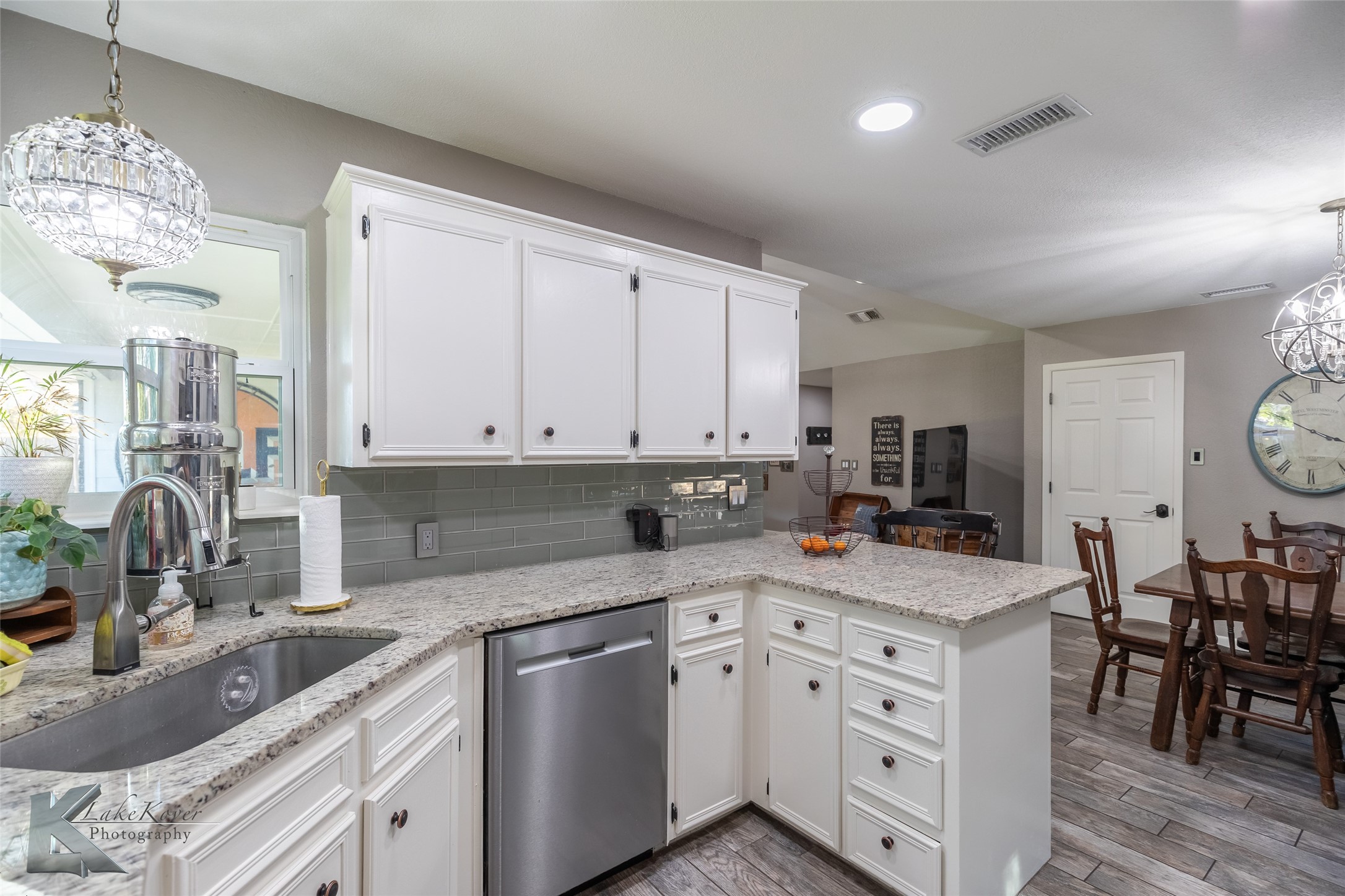 1533 Sir Thopas Court