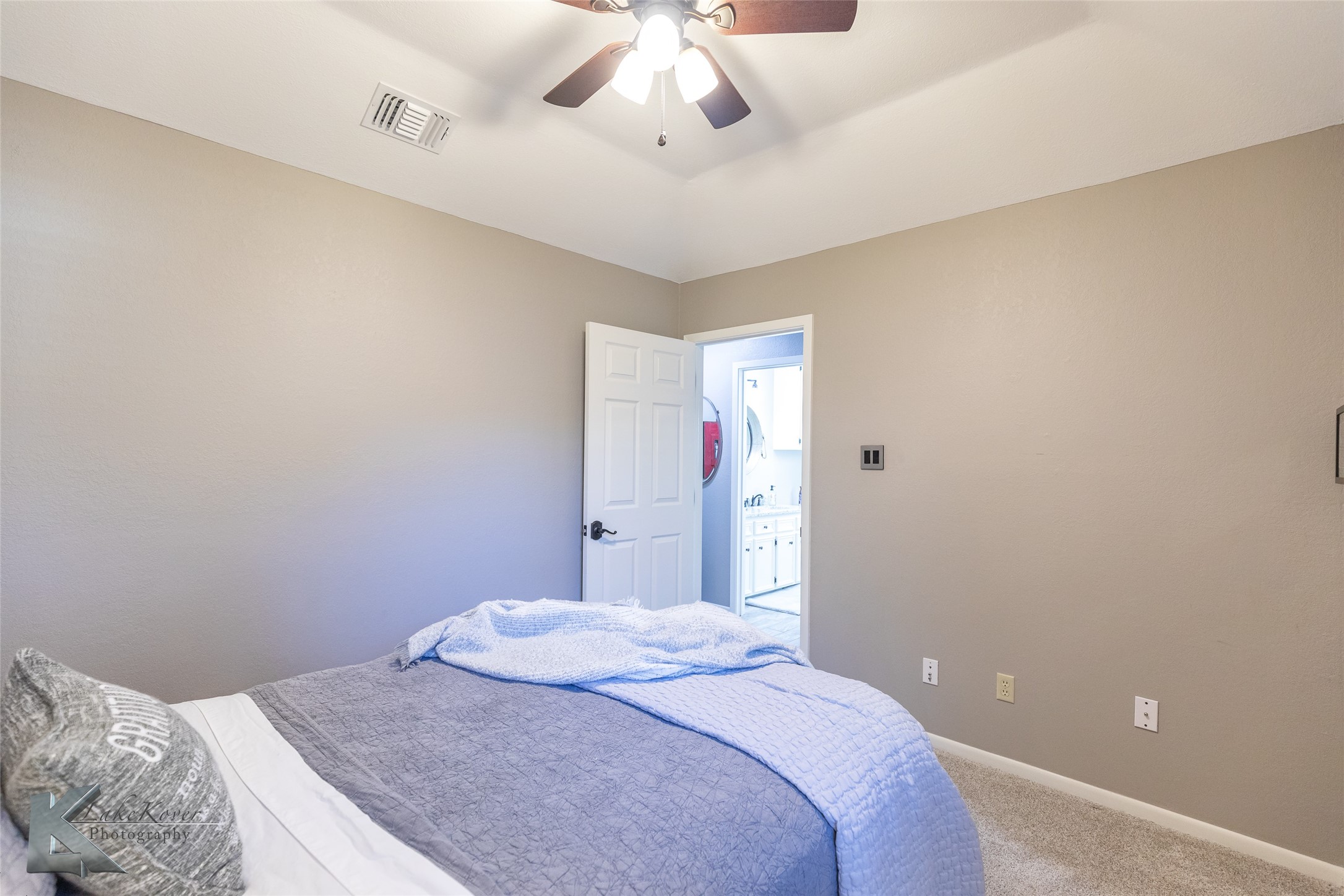 1533 Sir Thopas Court