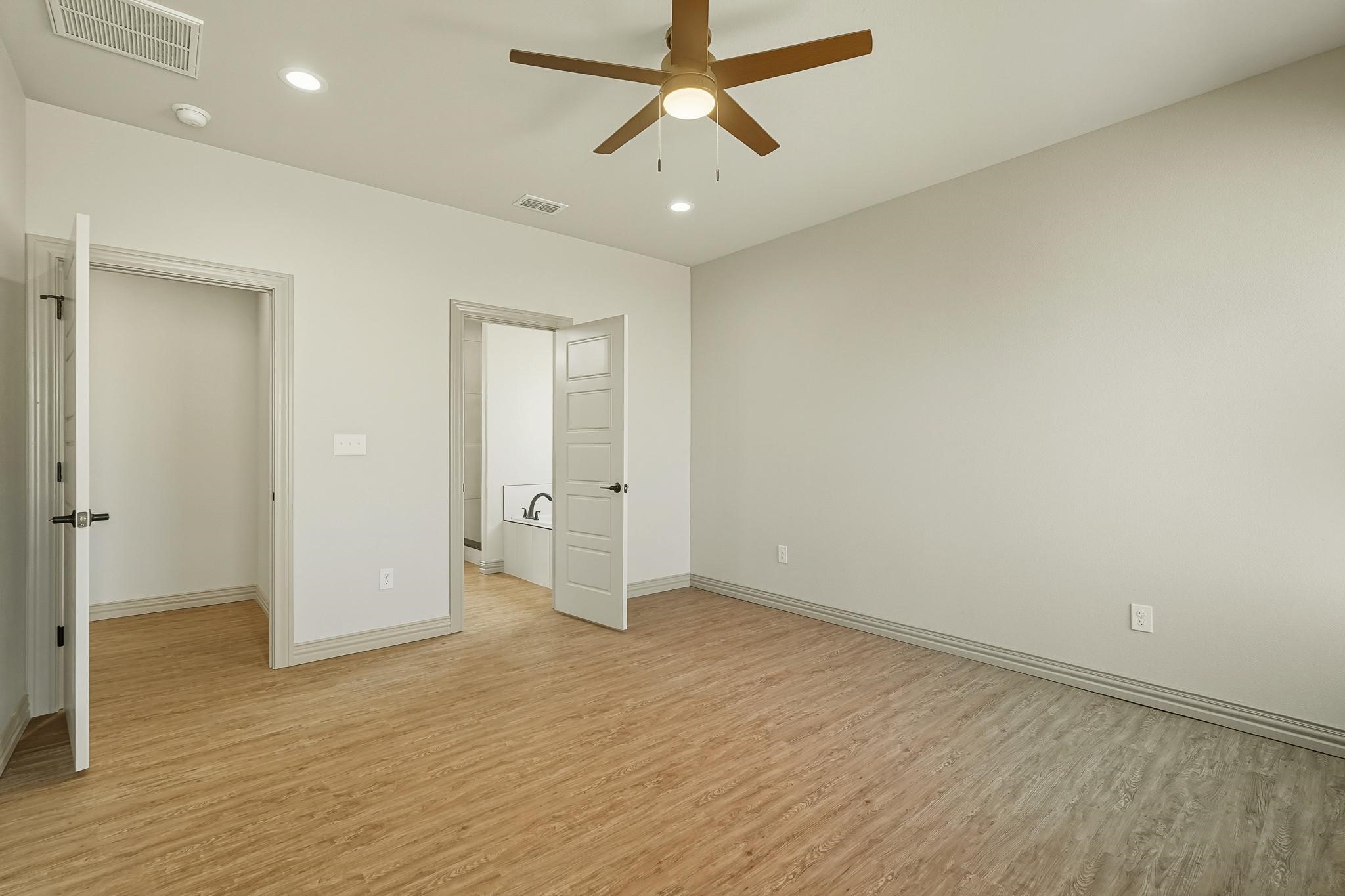 2345 Private Road 4282