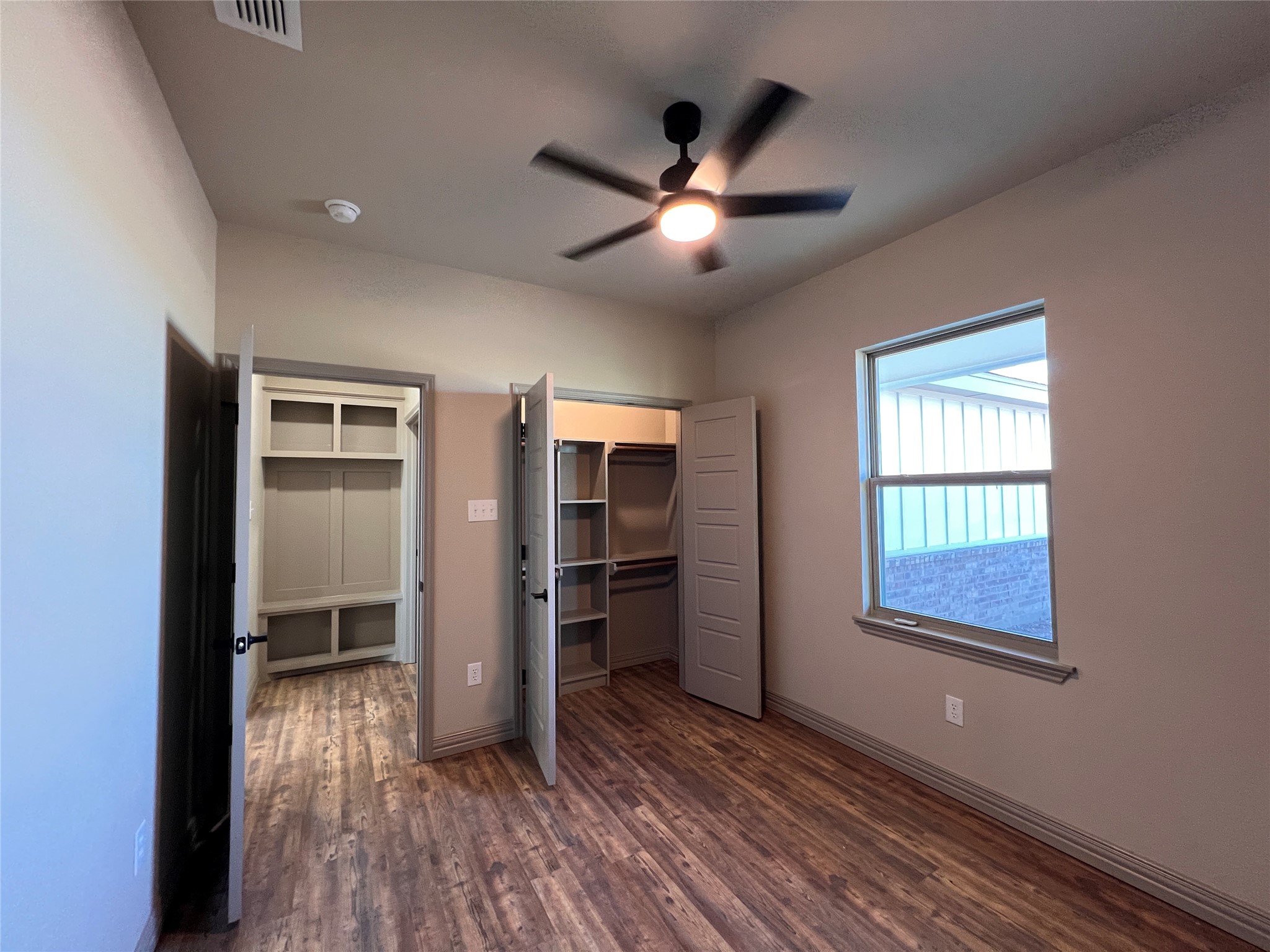 2345 Private Road 4282