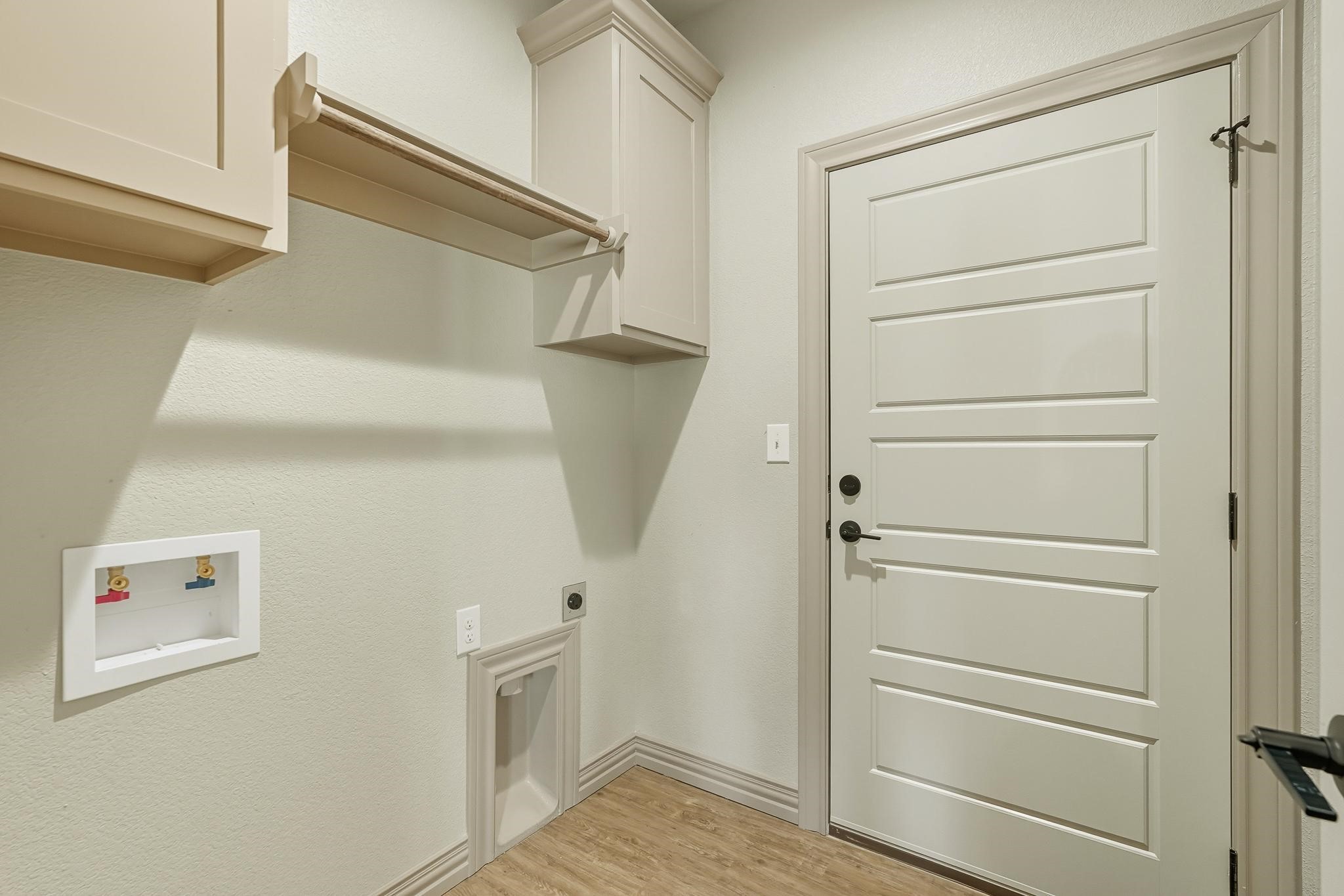 2345 Private Road 4282