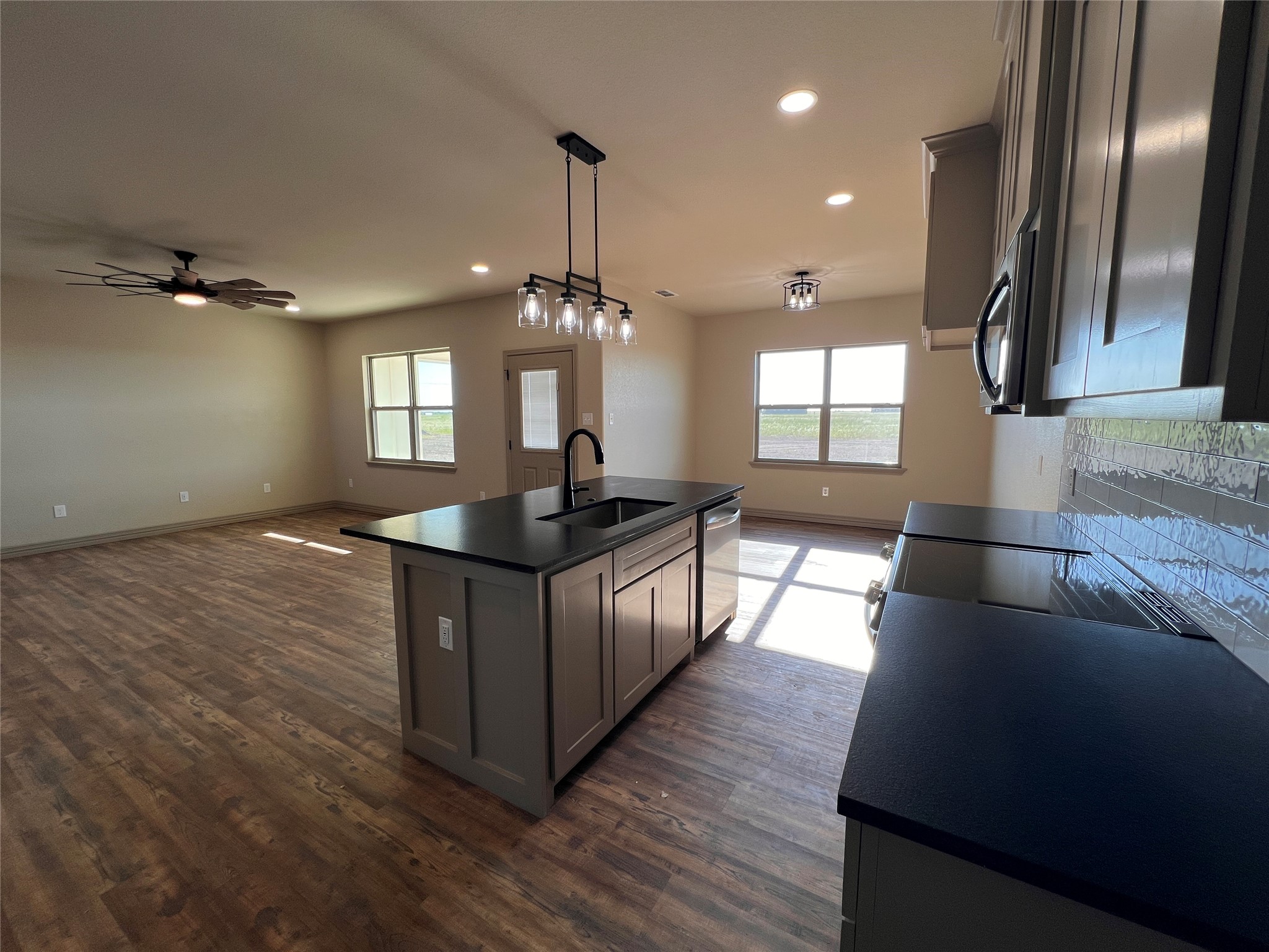 2345 Private Road 4282