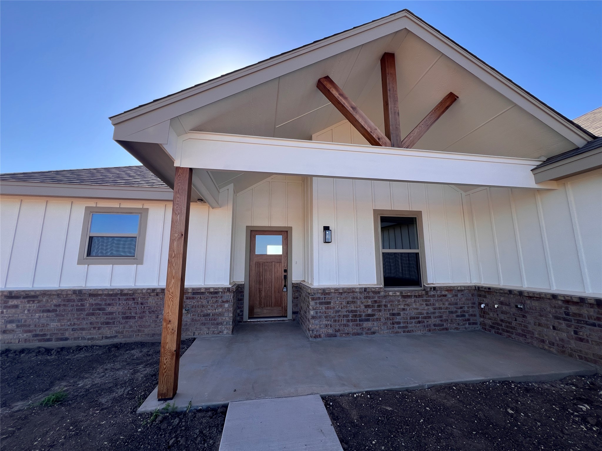 2345 Private Road 4282