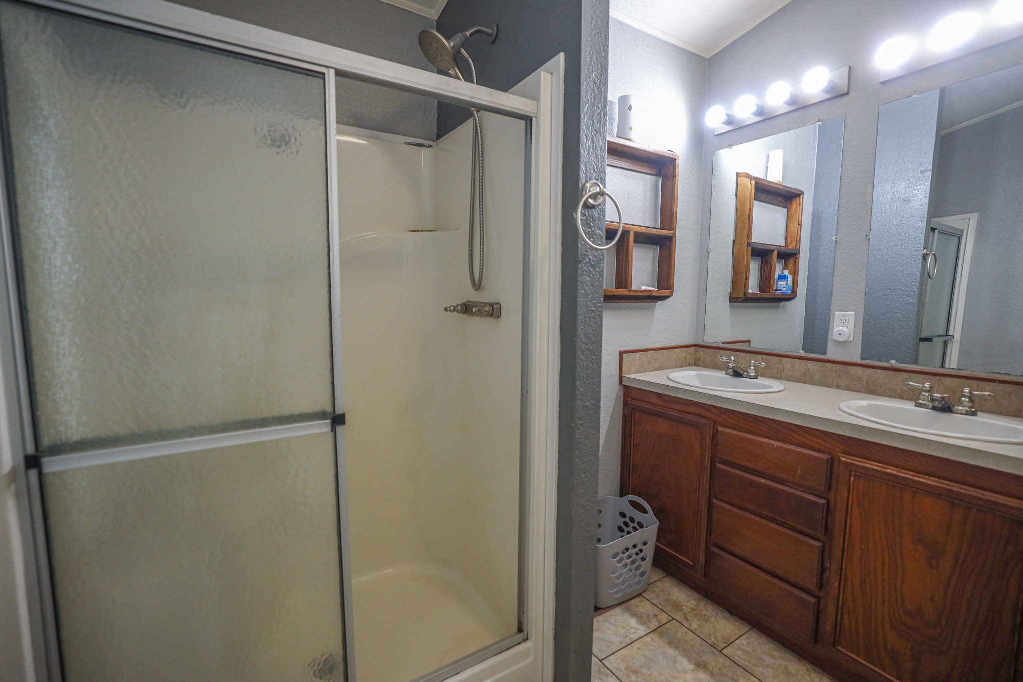 720 Red Oak Farm Road