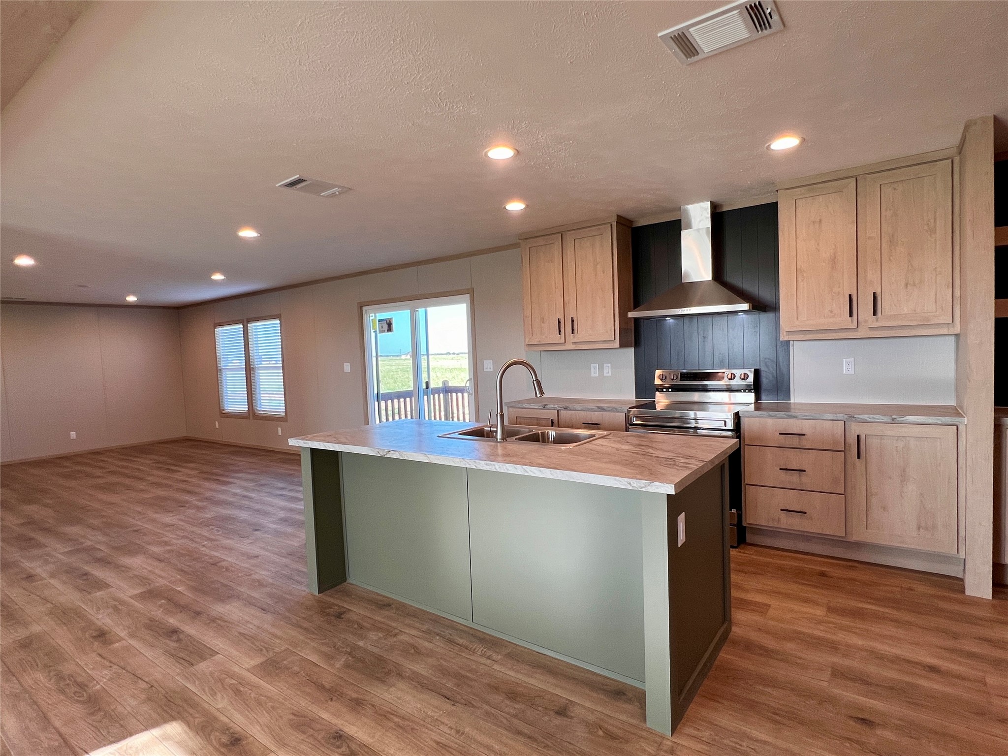 4170 Pvt Rd 4284