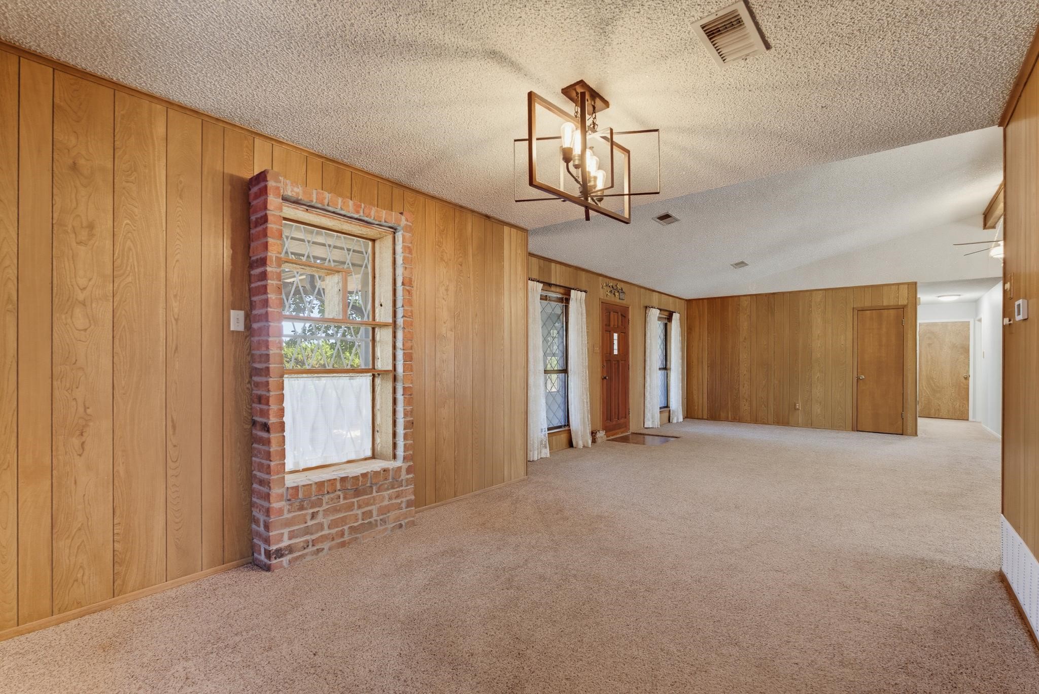 727 Key Lane