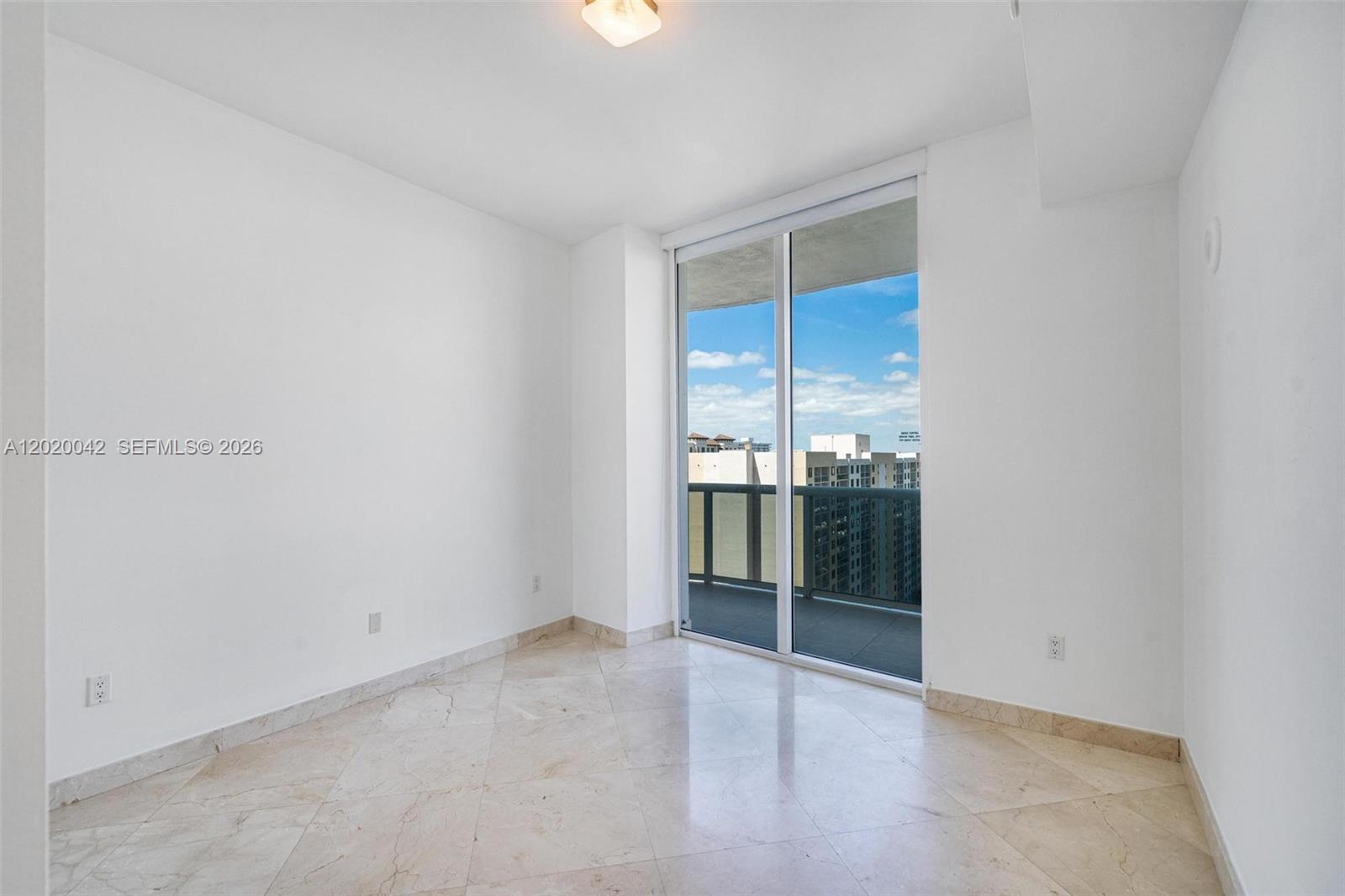16001 Collins Ave # 1505