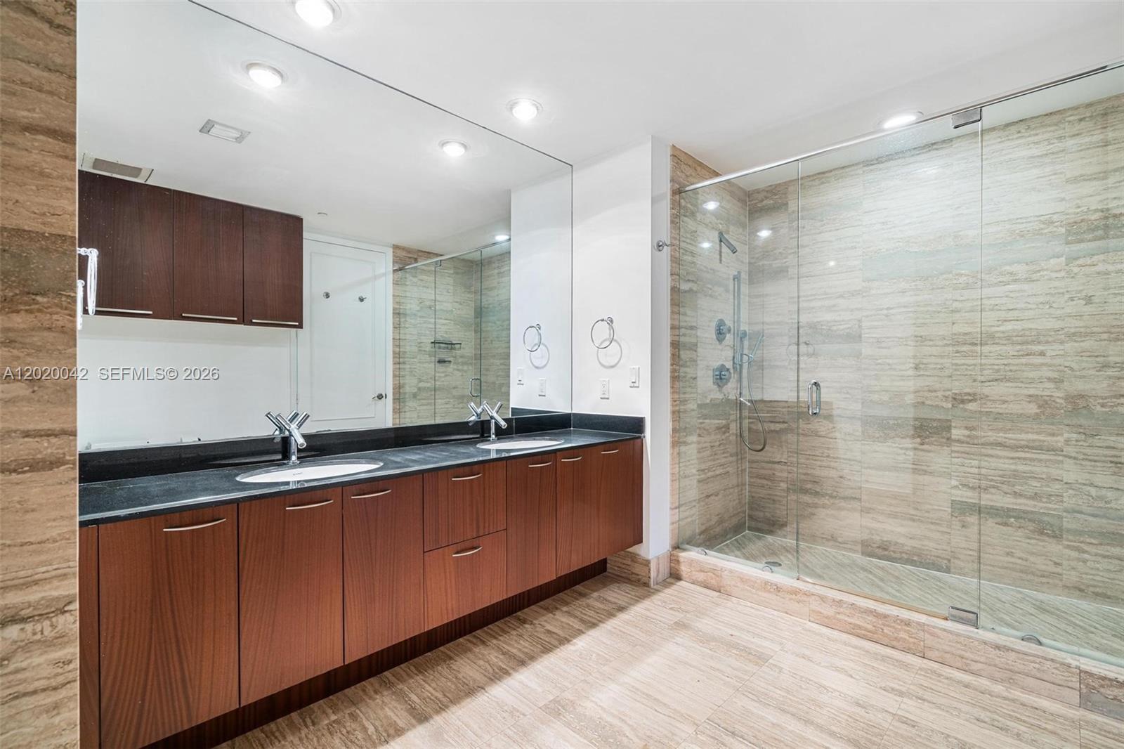 16001 Collins Ave # 1505