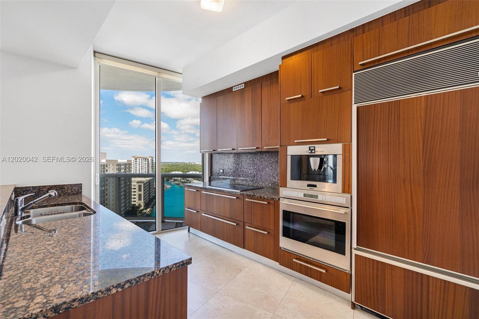 16001 Collins Ave # 1505