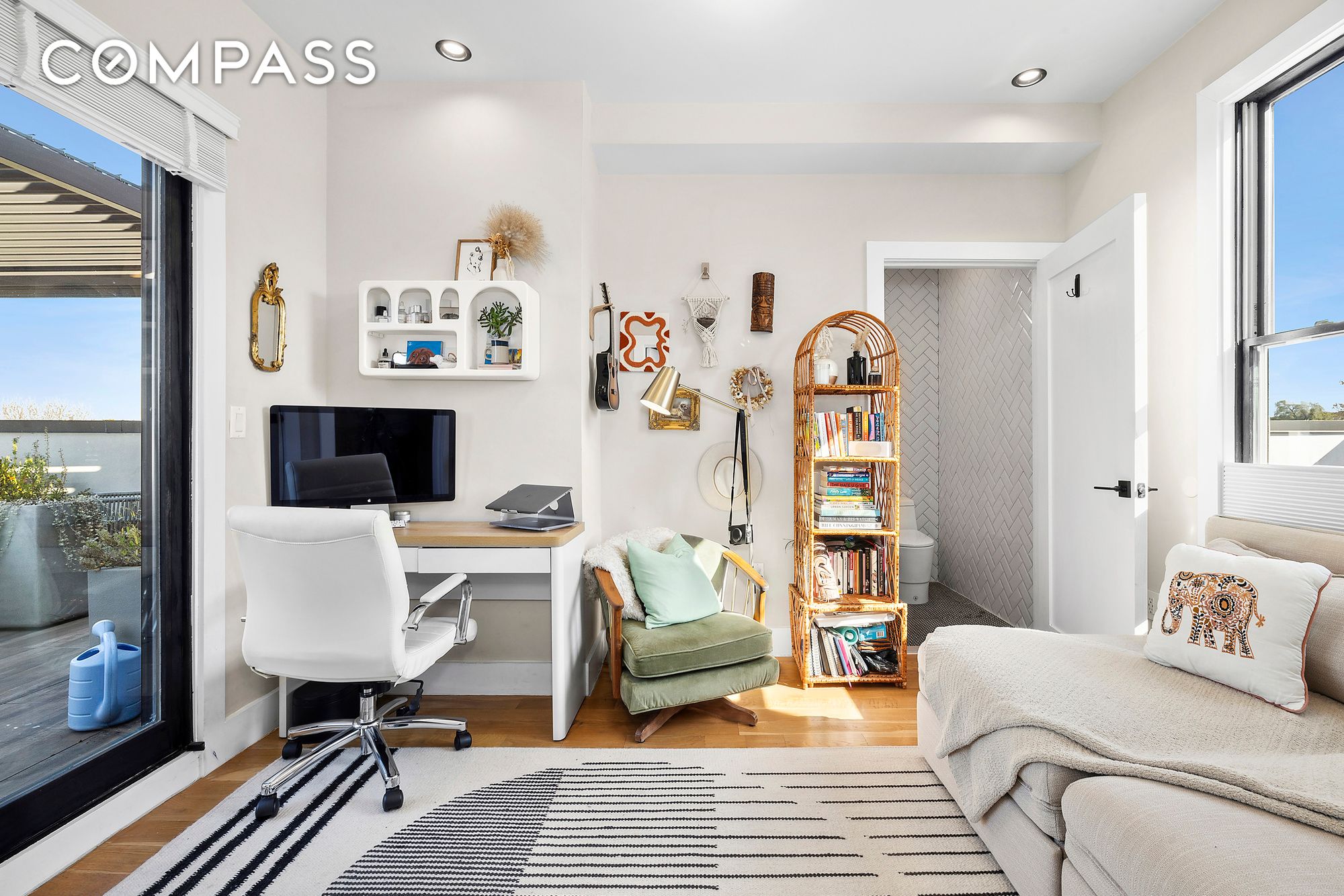 340 Chauncey Street PH4