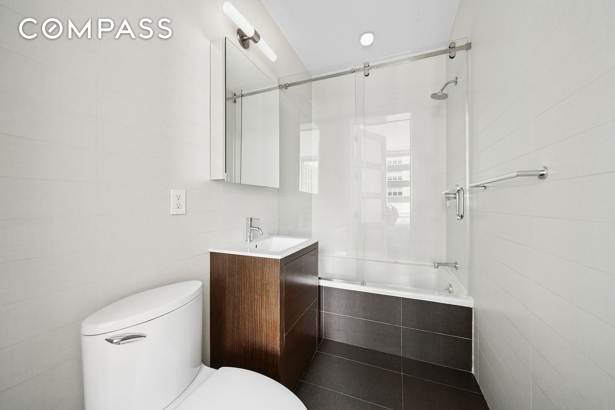 148 E 19th Street 4B