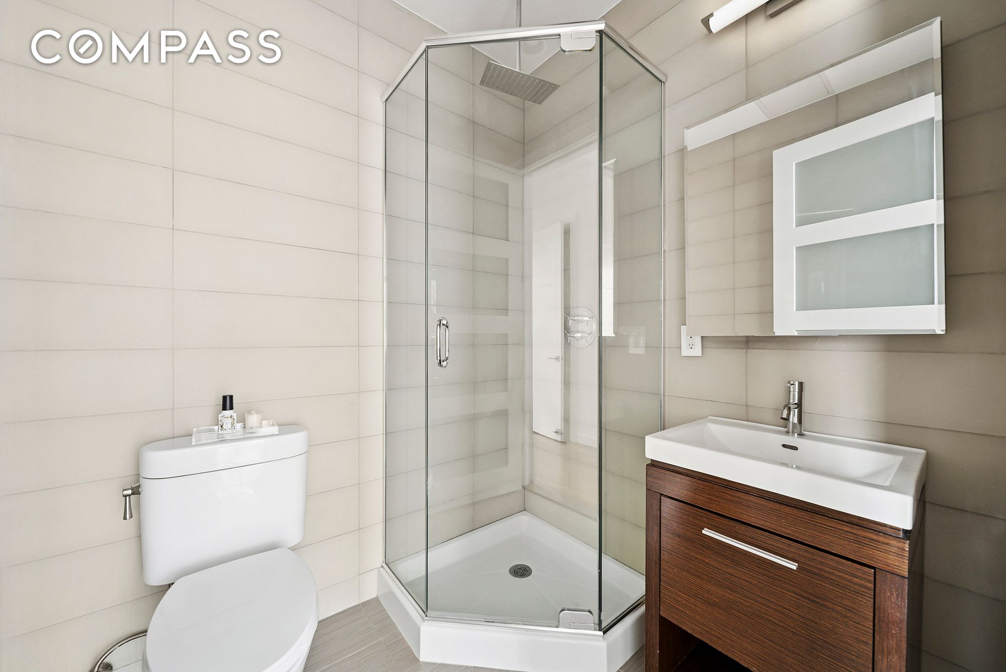 148 E 19th Street 4B