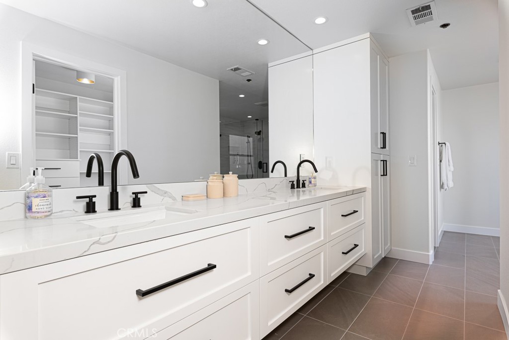 947 Balboa Boulevard W