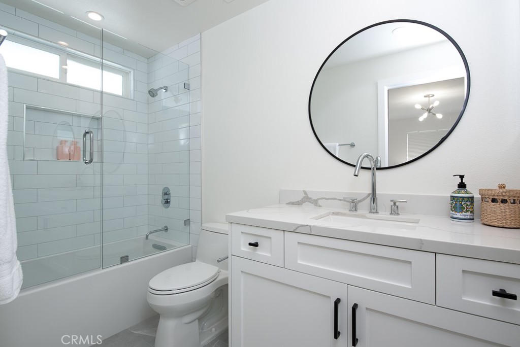 947 Balboa Boulevard W