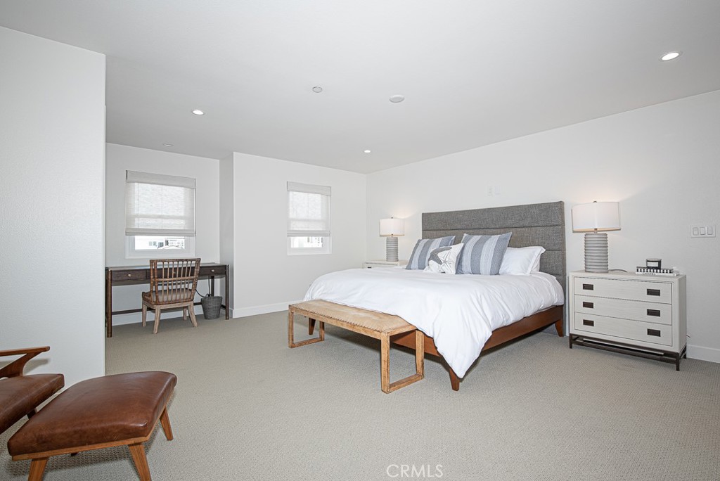 947 Balboa Boulevard W