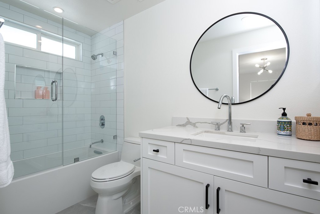 947 Balboa Boulevard W