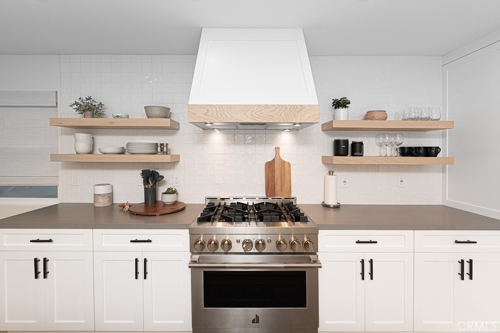 947 Balboa Boulevard W