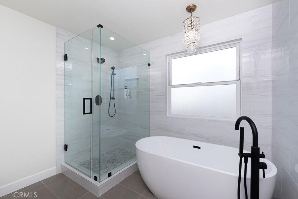 947 Balboa Boulevard W