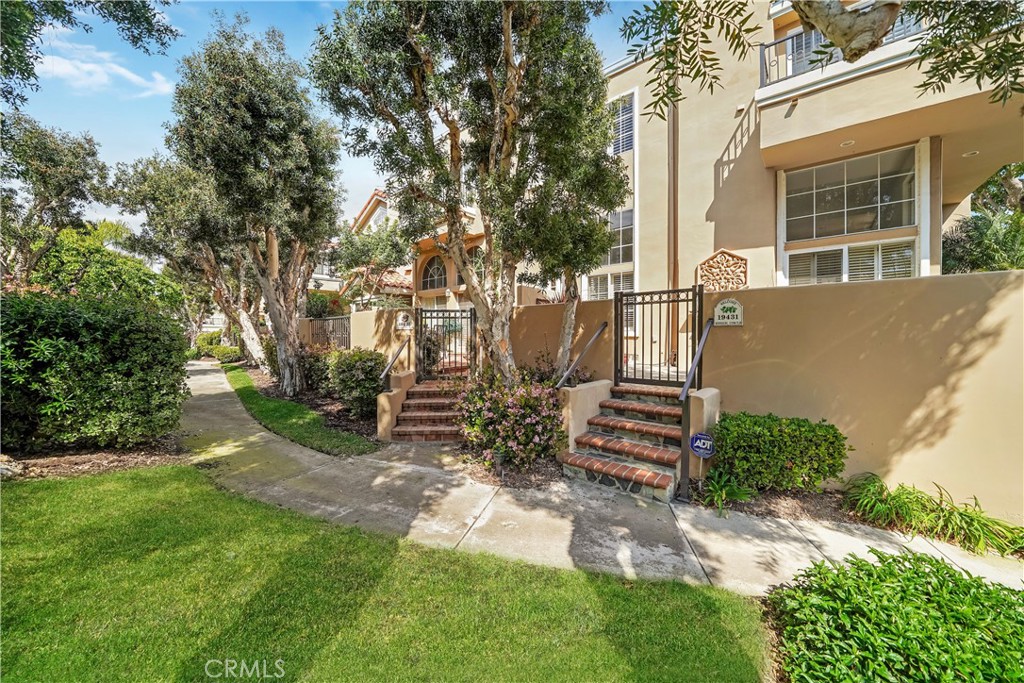 19431 Merion Circle