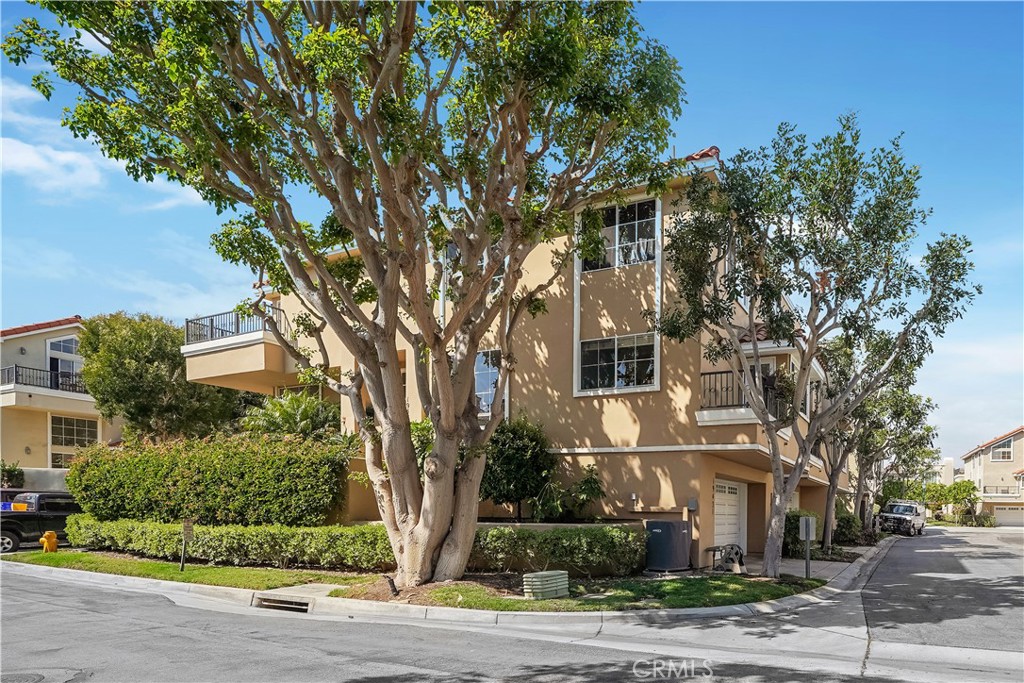 19431 Merion Circle