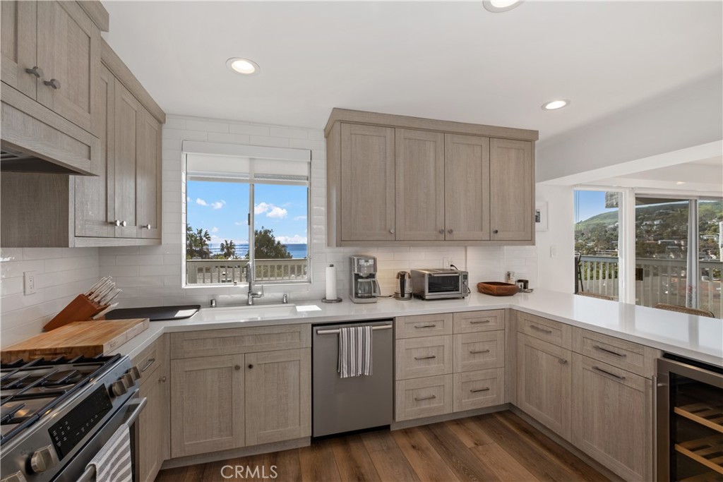 404 Loma Unit: C