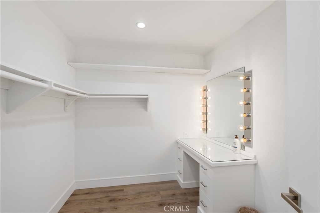 404 Loma Unit: C