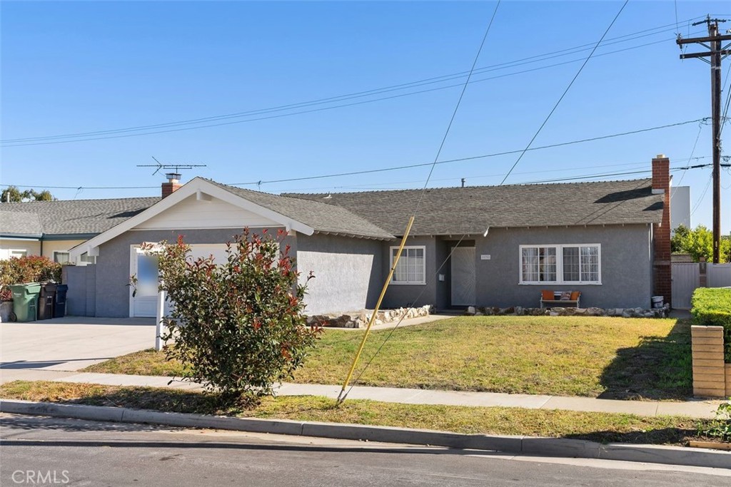 15752 Hummingbird Lane