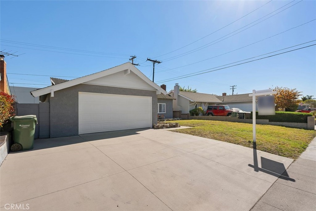 15752 Hummingbird Lane