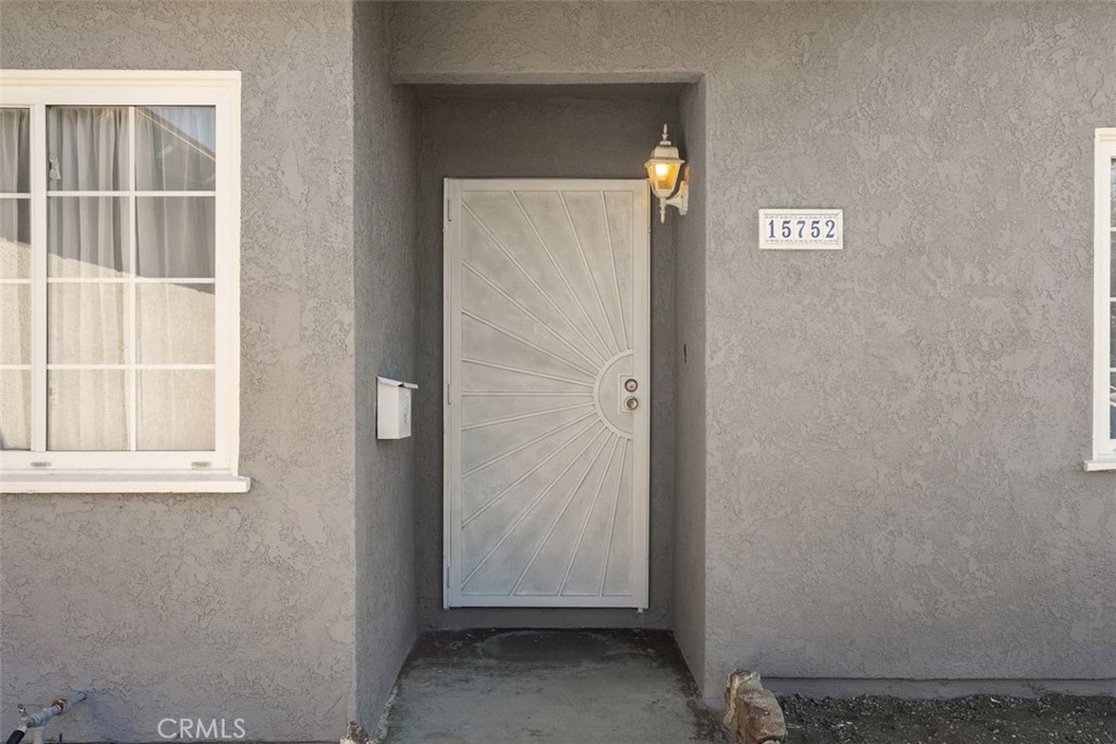 15752 Hummingbird Lane