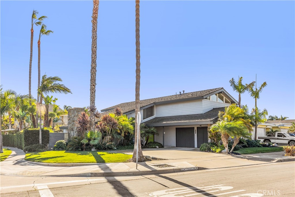 3942 Finisterre Drive