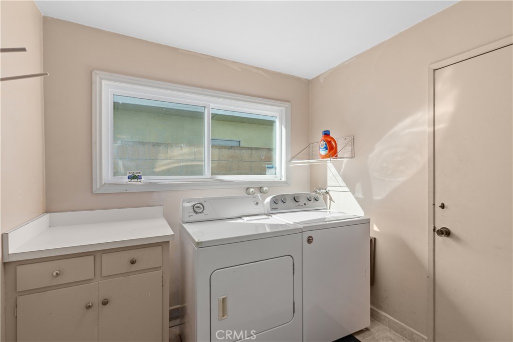 3942 Finisterre Drive