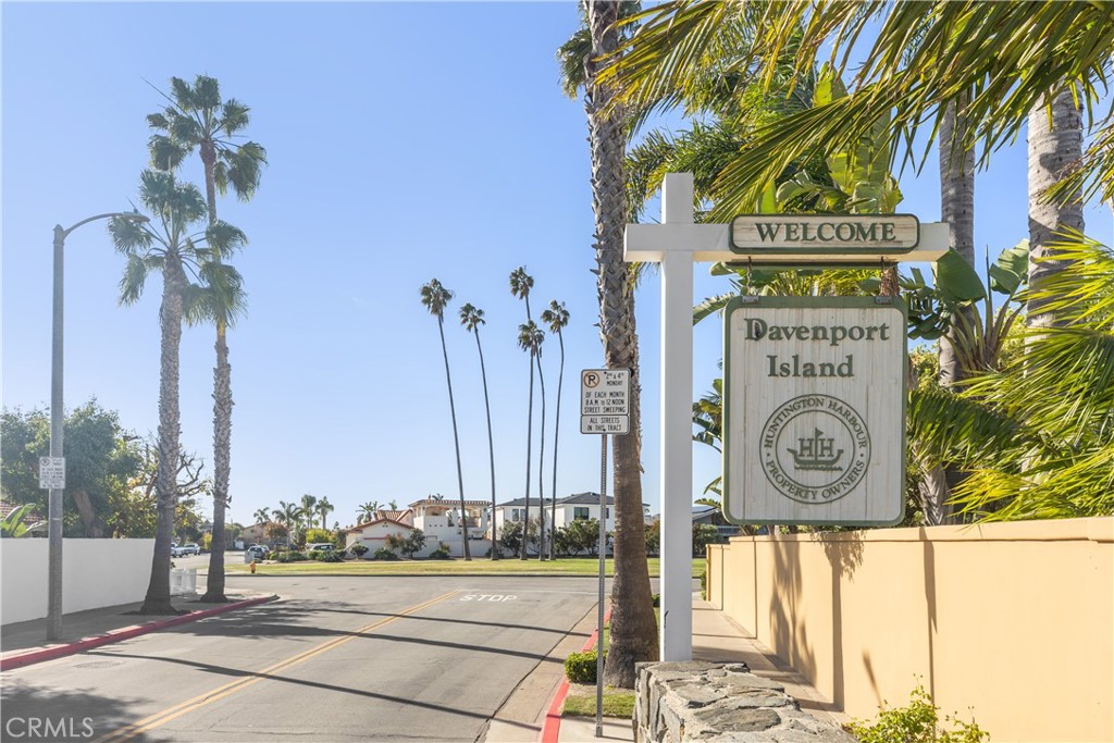 3942 Finisterre Drive