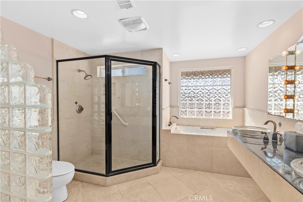 3942 Finisterre Drive