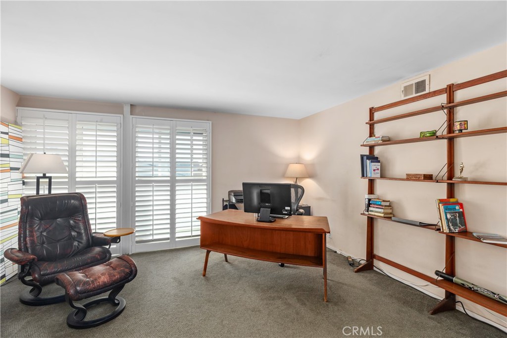 3942 Finisterre Drive