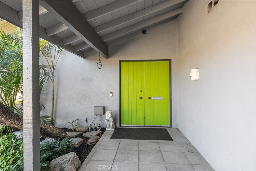 3942 Finisterre Drive