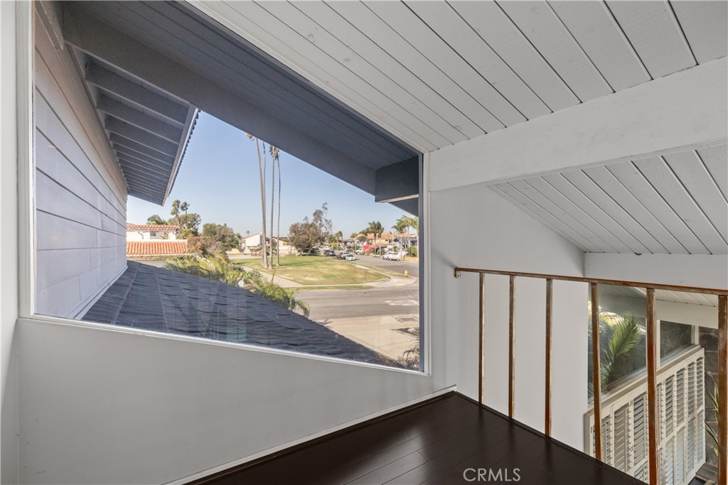 3942 Finisterre Drive