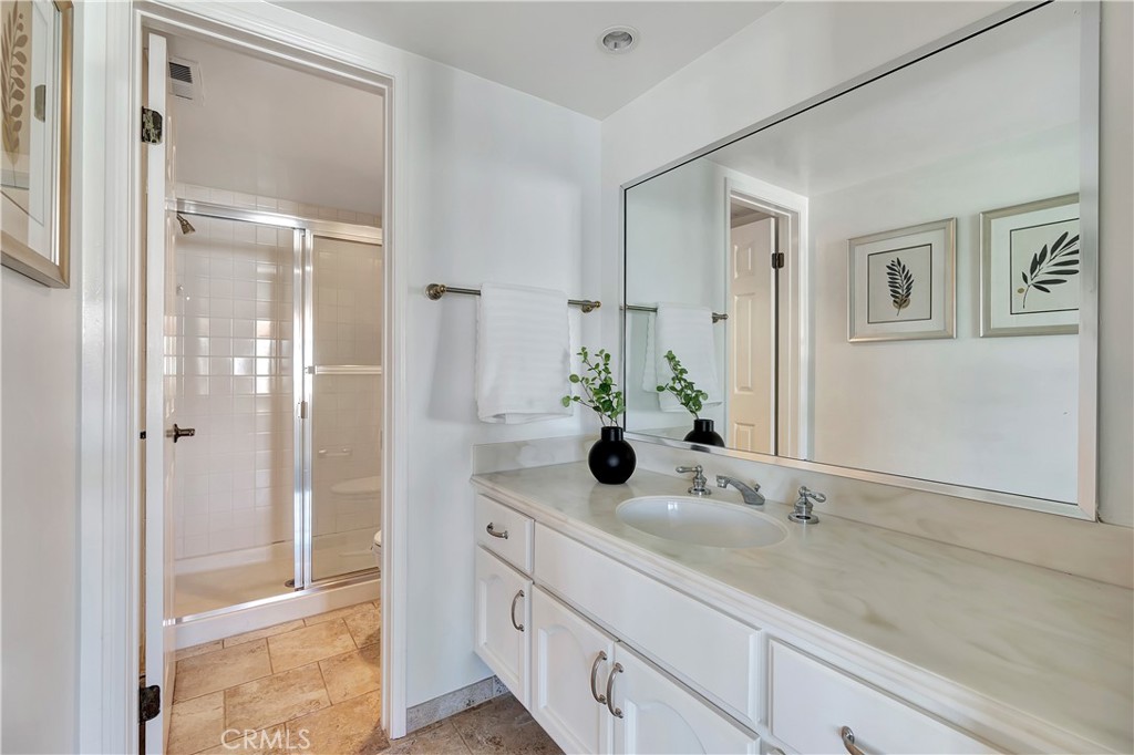 6132 Fernwood Drive