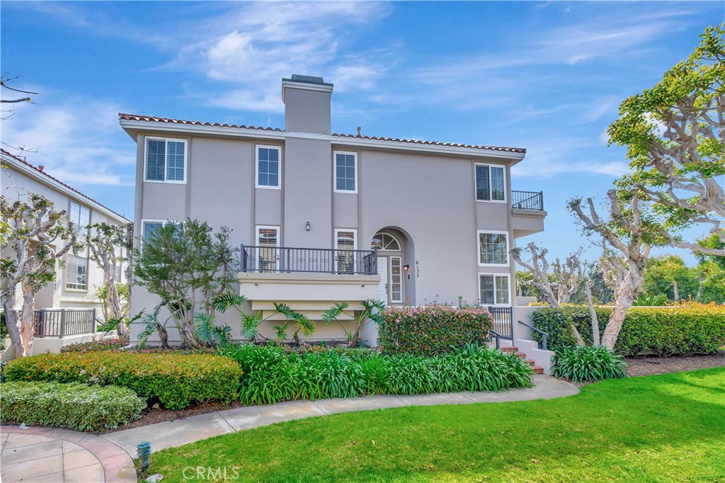 6132 Fernwood Drive