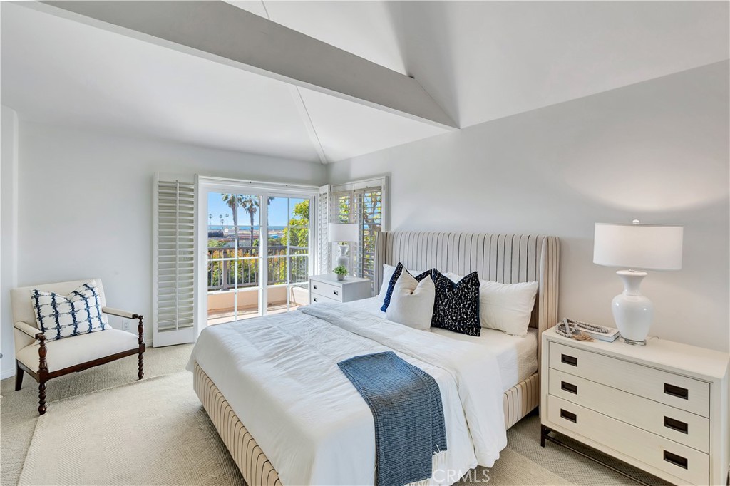 6132 Fernwood Drive