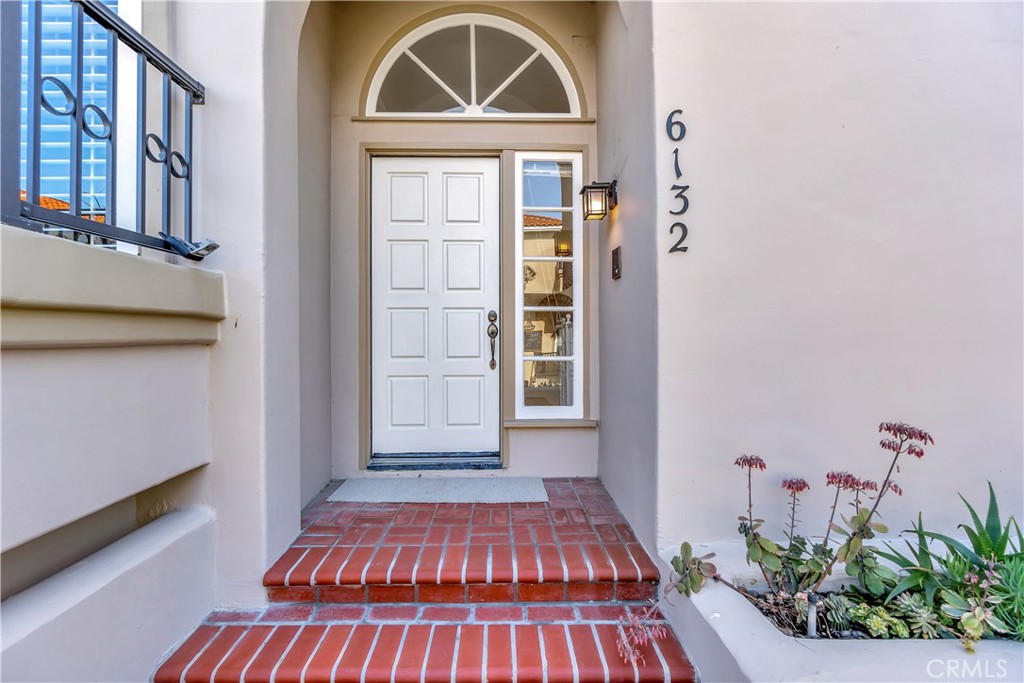 6132 Fernwood Drive