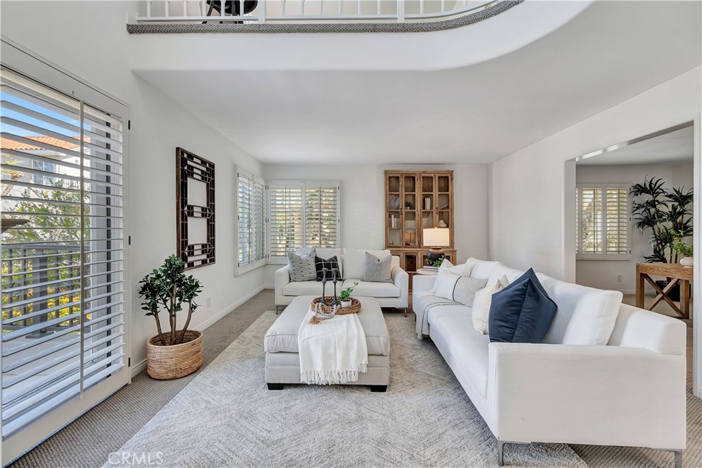 6132 Fernwood Drive