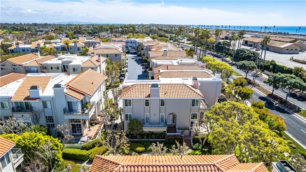 6132 Fernwood Drive