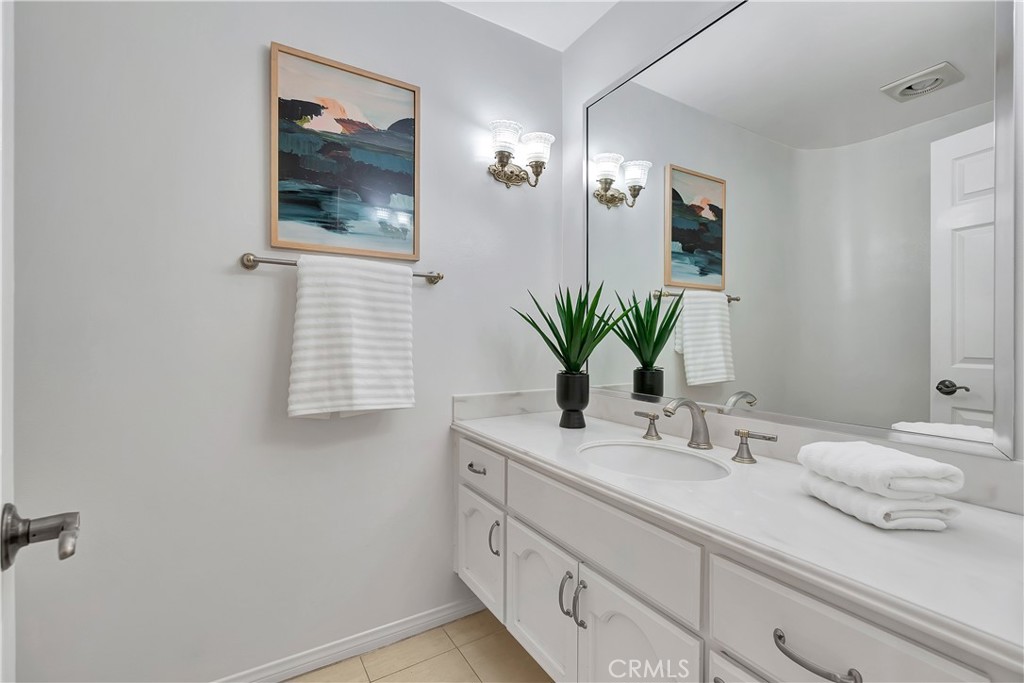 6132 Fernwood Drive