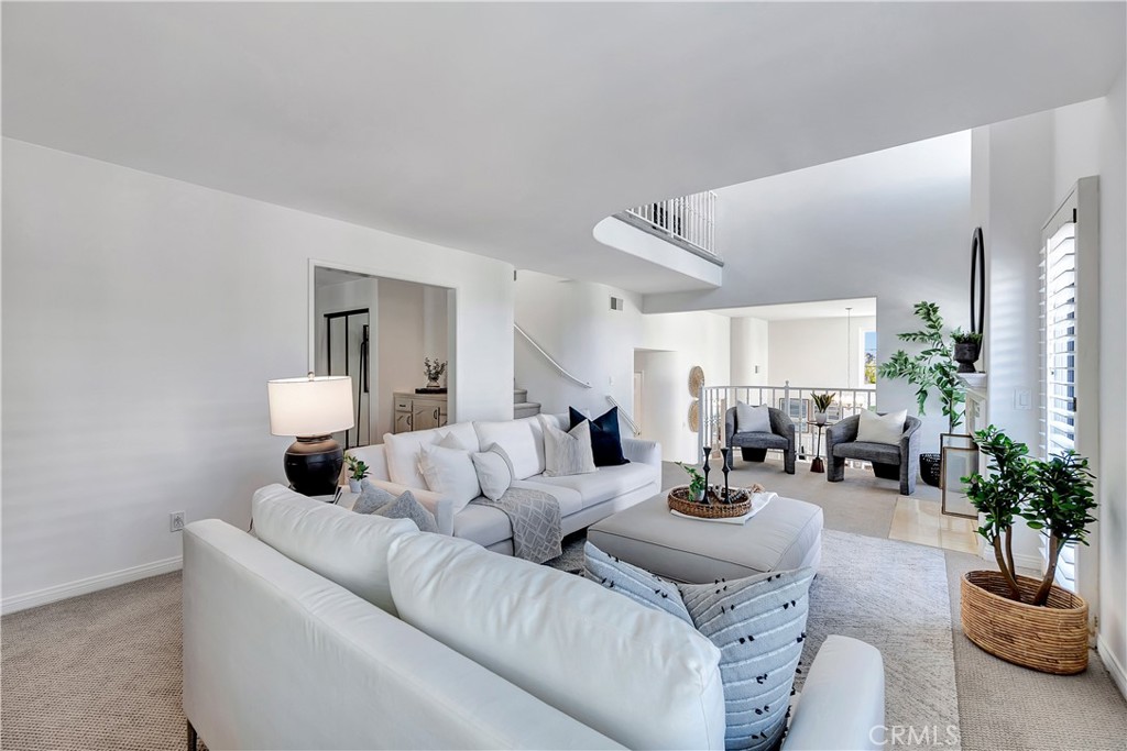 6132 Fernwood Drive