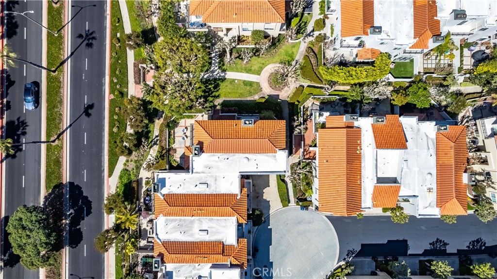 6132 Fernwood Drive