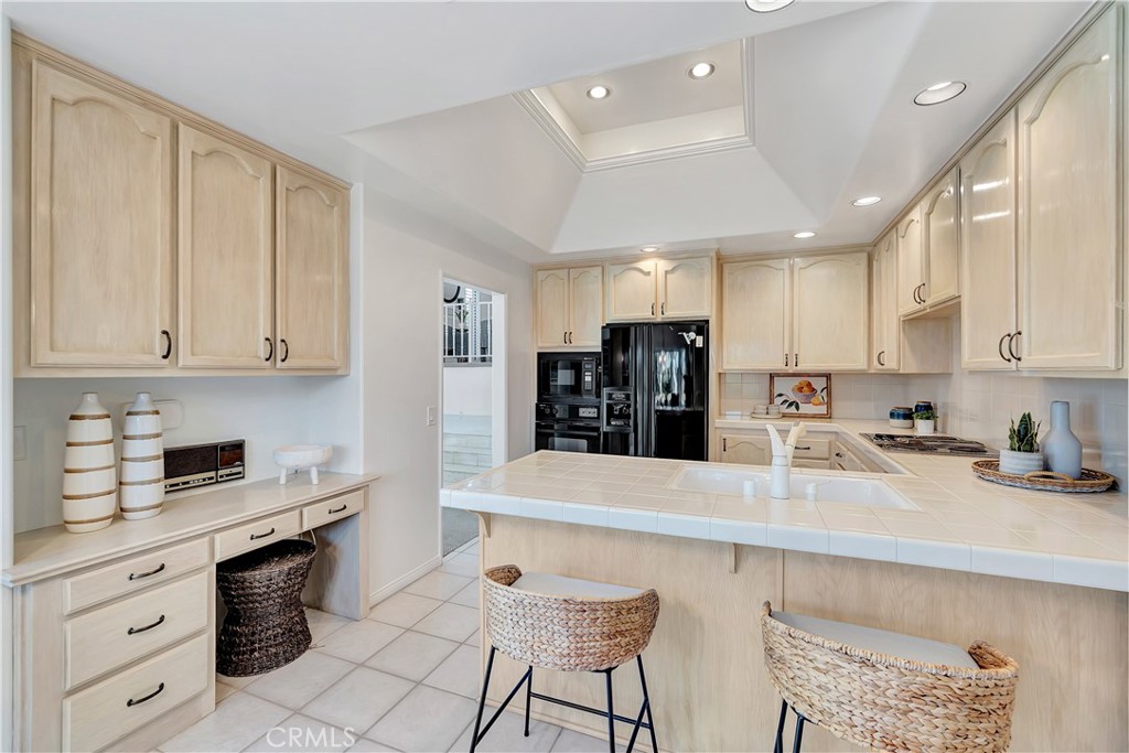 6132 Fernwood Drive