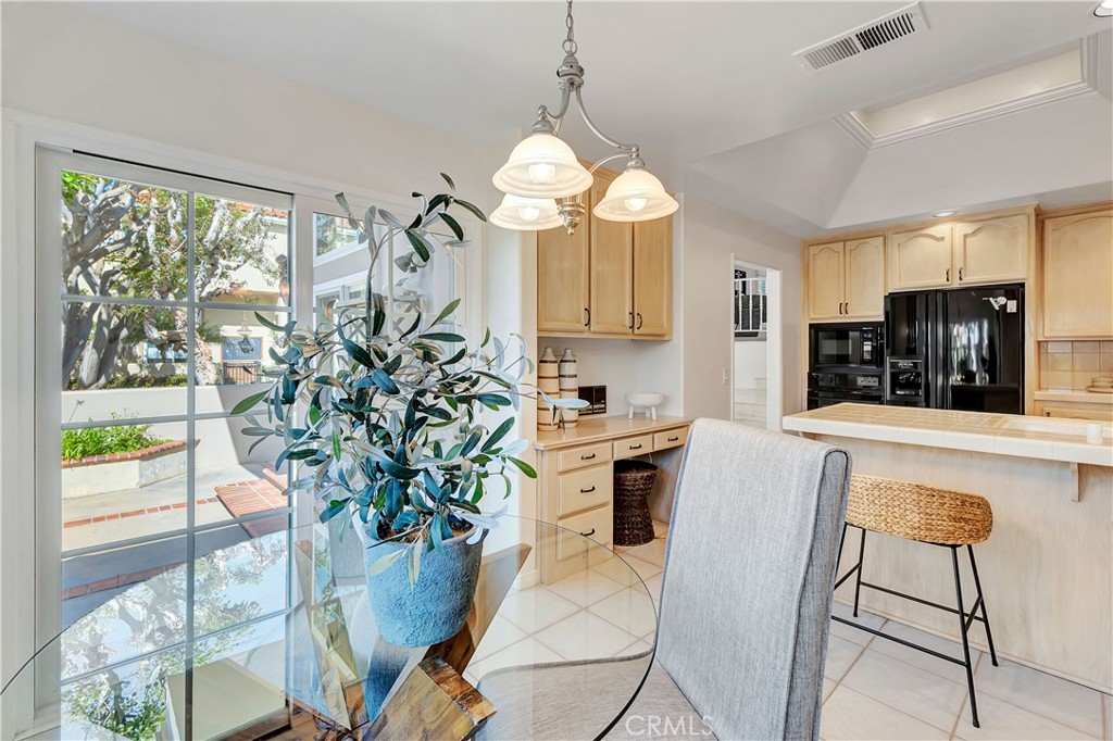 6132 Fernwood Drive