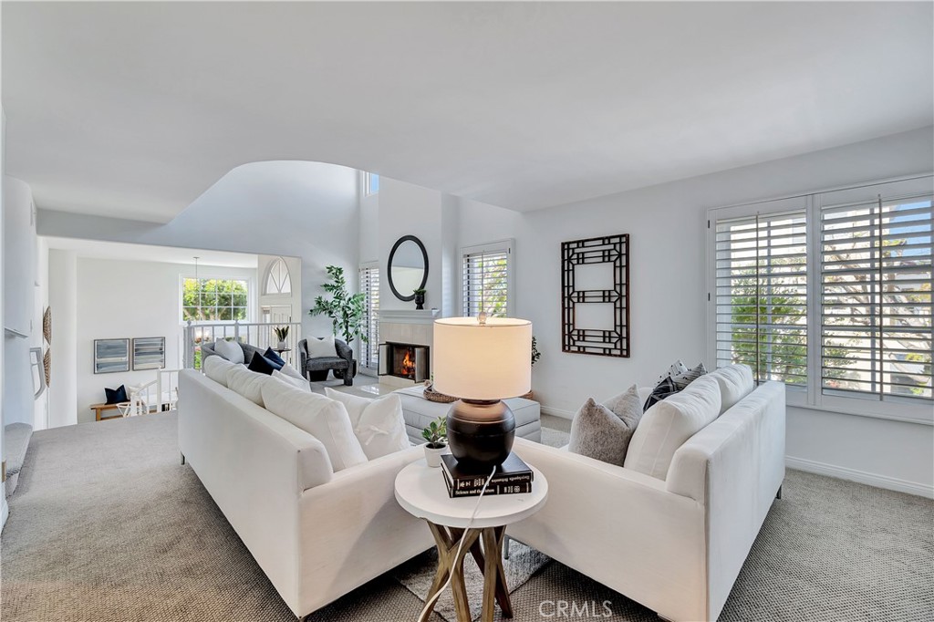 6132 Fernwood Drive