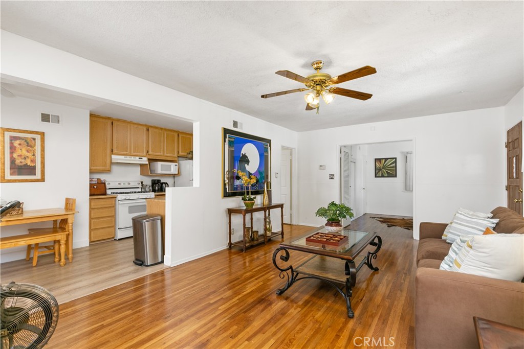 3178 W Lindacita Lane